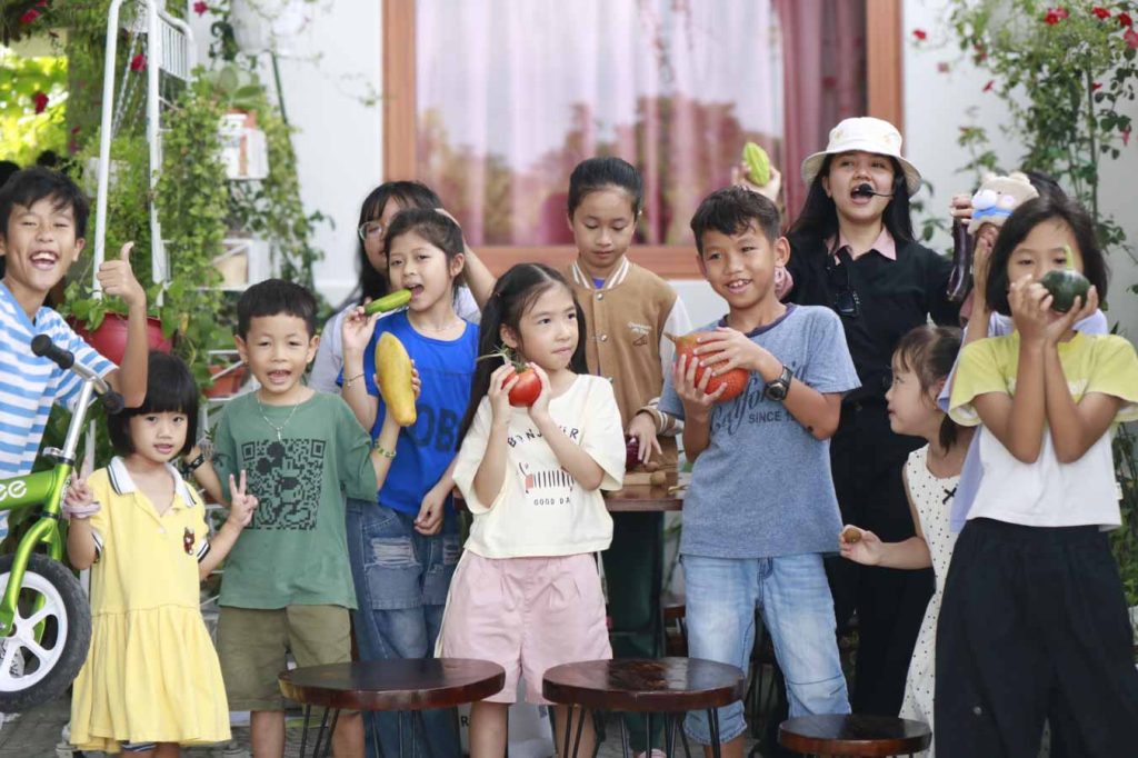 Học tiếng Anh thông qua hoạt động trồng cây tại ELAS