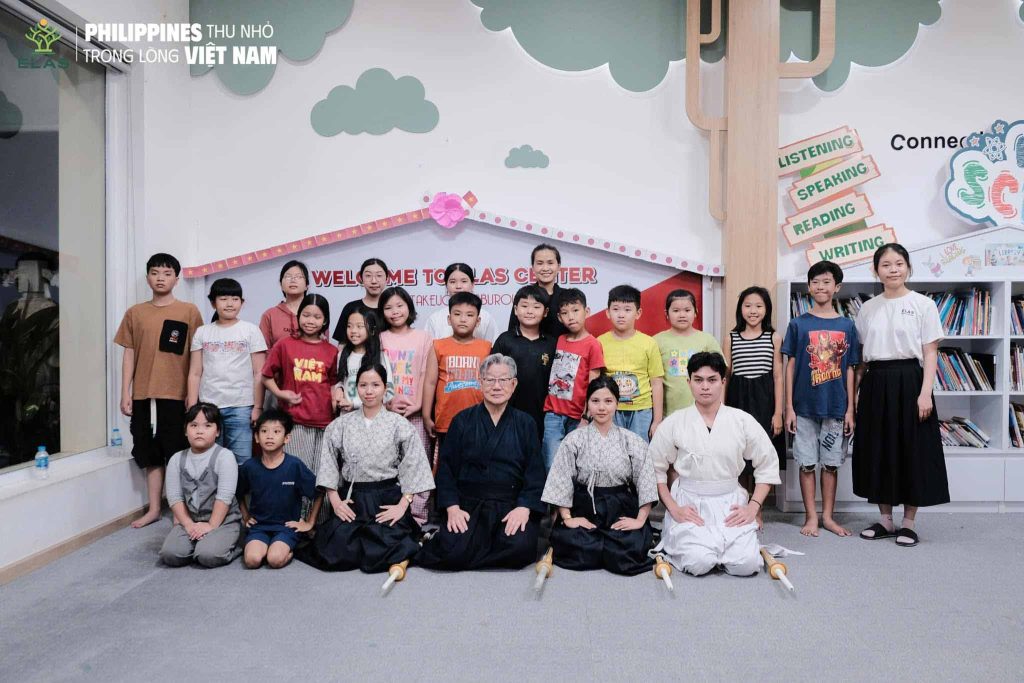 Giao lưu văn hóa Kendo tại ELAS: Bài học về sự khiêm cung từ thầy Takeuchi Saburo